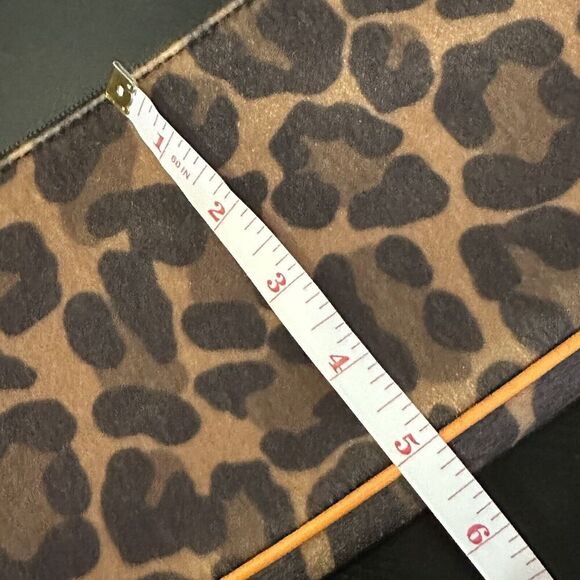 Ann Taylor Live Love Loft Brown & Orange Multi Leopard Cloth CC Zip Wristlet - Picture 10 of 10